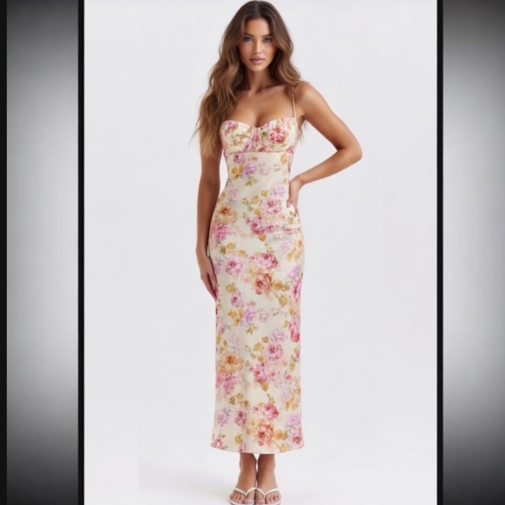 HOUSE OF CB 'Josefina' Ivory Floral Maxi Dress/Size XSmall(Plus) US2-4 $239 - Picture 2 of 13